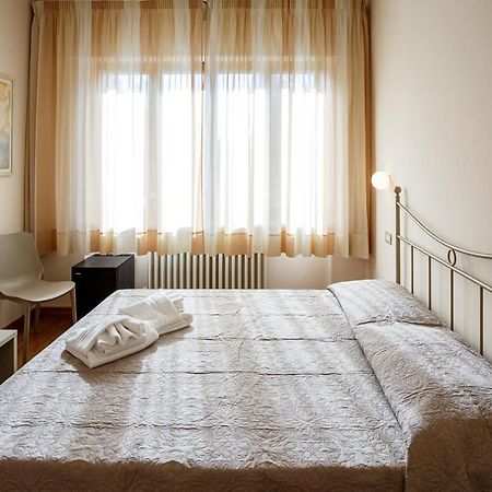 A Casa Di Leo Hotel Ascoli Piceno Luaran gambar