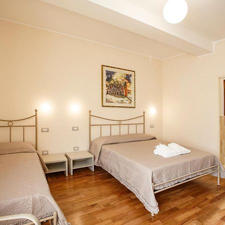 A Casa Di Leo Hotel Ascoli Piceno Luaran gambar
